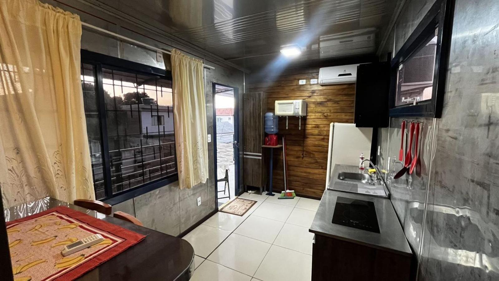 Container Guarda Do Embau Apartment *